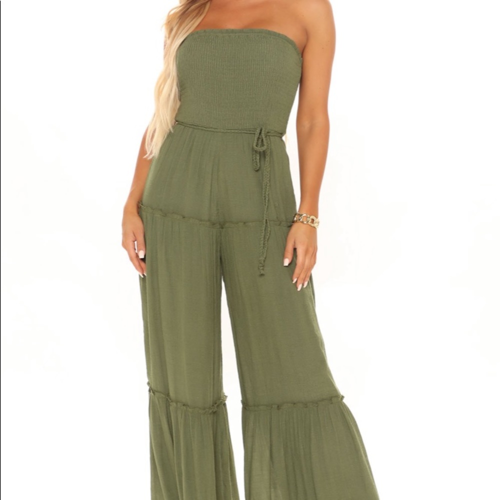 Size L, Women’s jumpsuit (one piece), FASHION NOVA